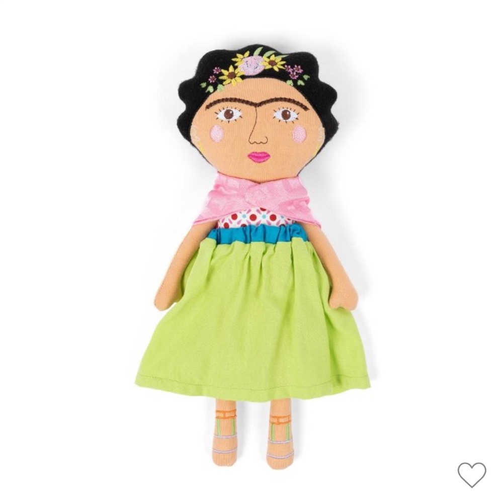 ✨ Piccolina Frida Kahlo trailblazers doll. Removable cape & skirt. - Picture 2 of 6